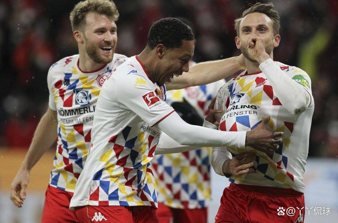 九游体育中国官网-美因茨客场战胜RB莱比锡，争夺中游位置的简单介绍