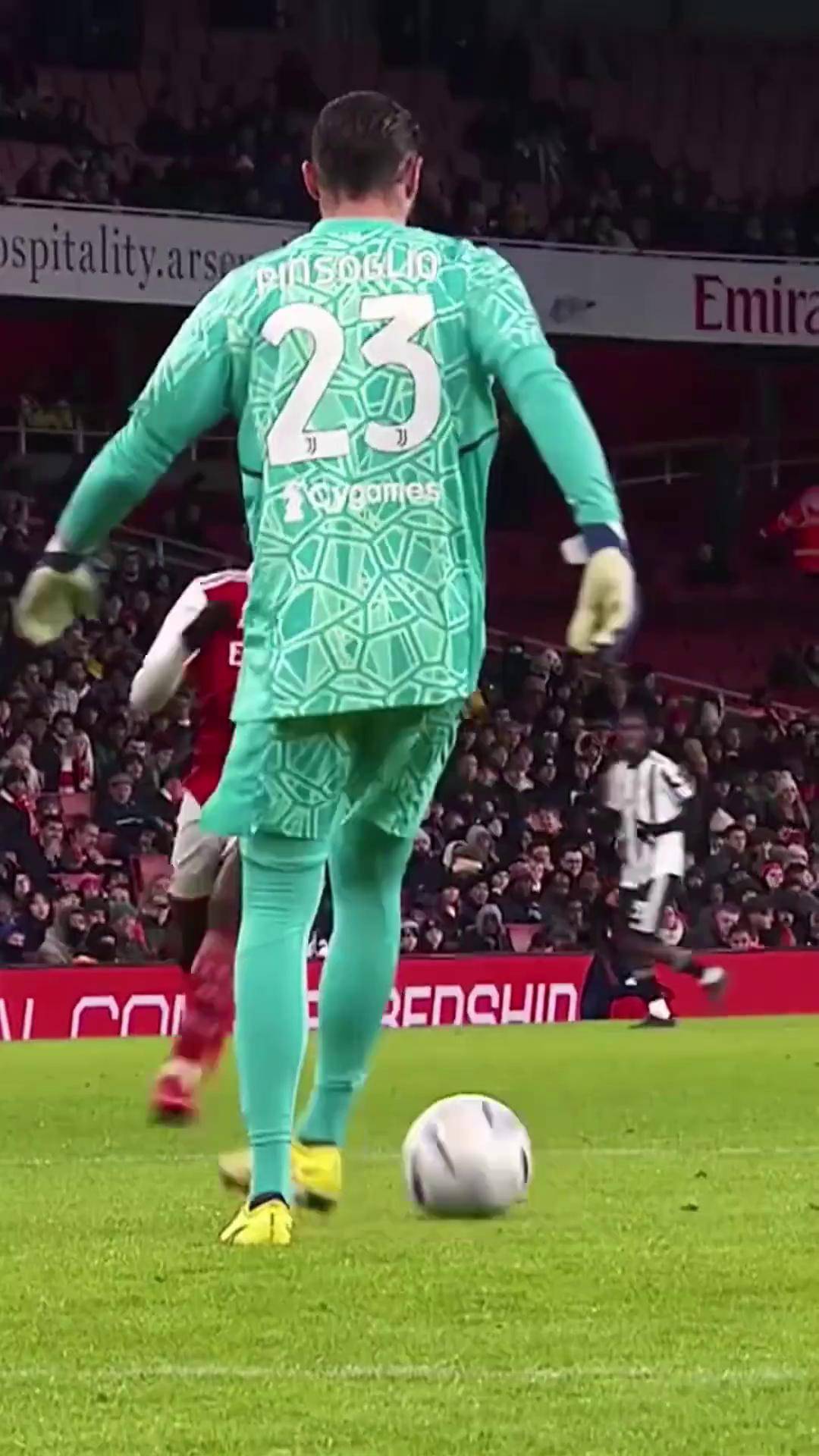 包含尤文图斯全队伤兵起舞，备战下轮重要比赛的词条