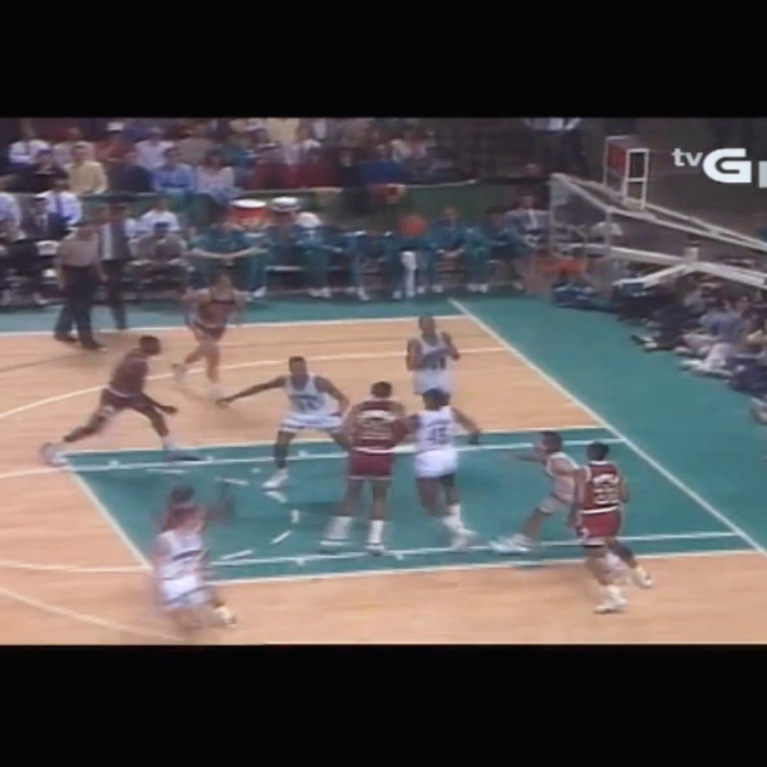 公牛胜黄蜂,拉文砍下二十分喜获胜利 公牛胜黄蜂,拉文砍下二十分喜获胜利