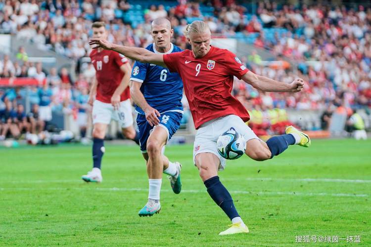 荷兰与挪威在鹿特丹进行友谊赛