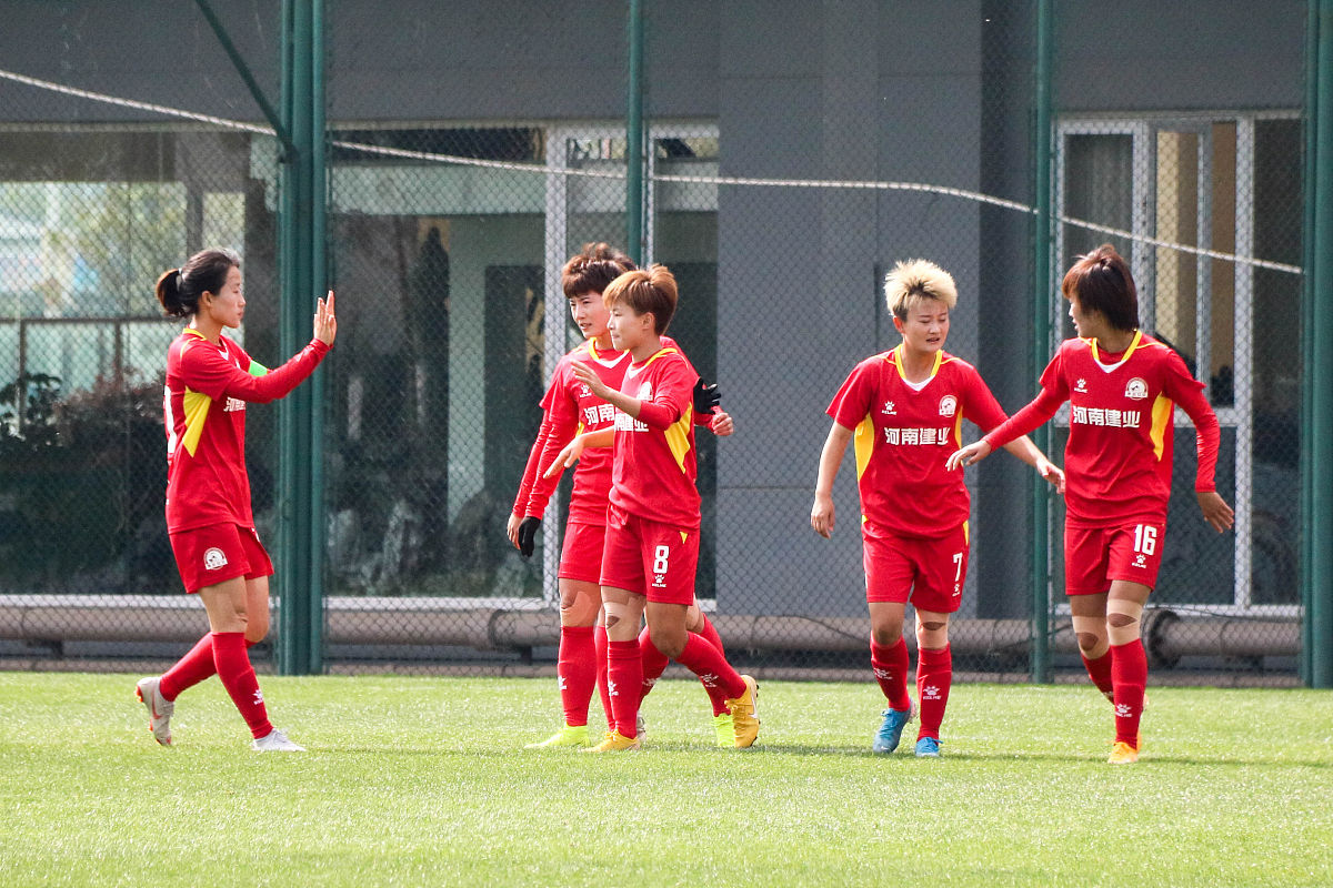 比赛中表现出色，中国女足获胜