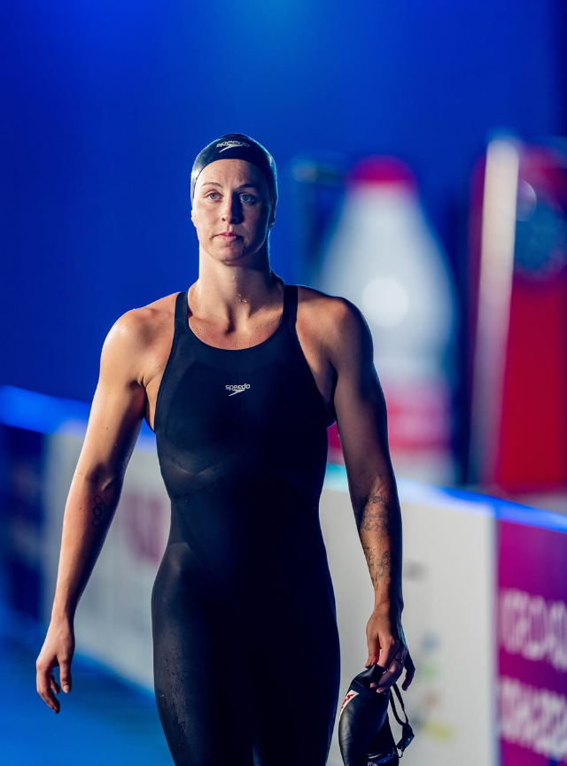 匈牙利游泳名将演绎传奇，完美终结