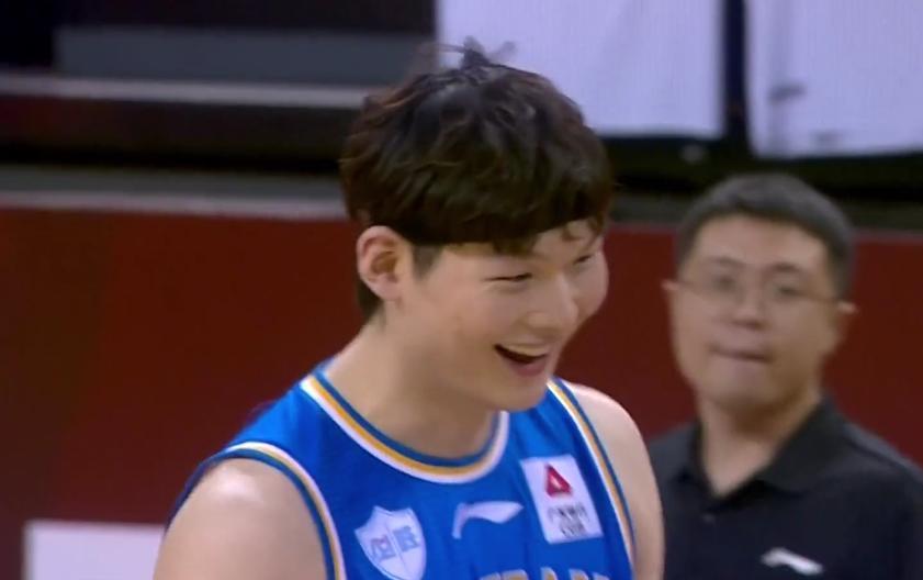 福建男篮近期连败，球队面临困境