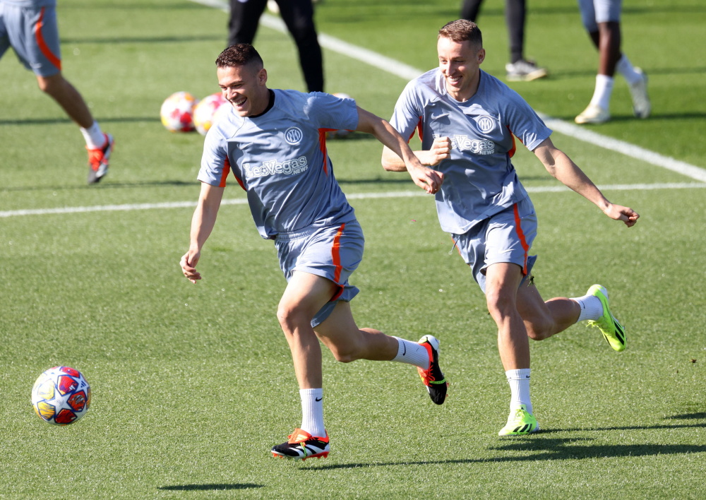 九游体育网页版入口-队员集结训练，准备备战欧洲足球大赛的简单介绍