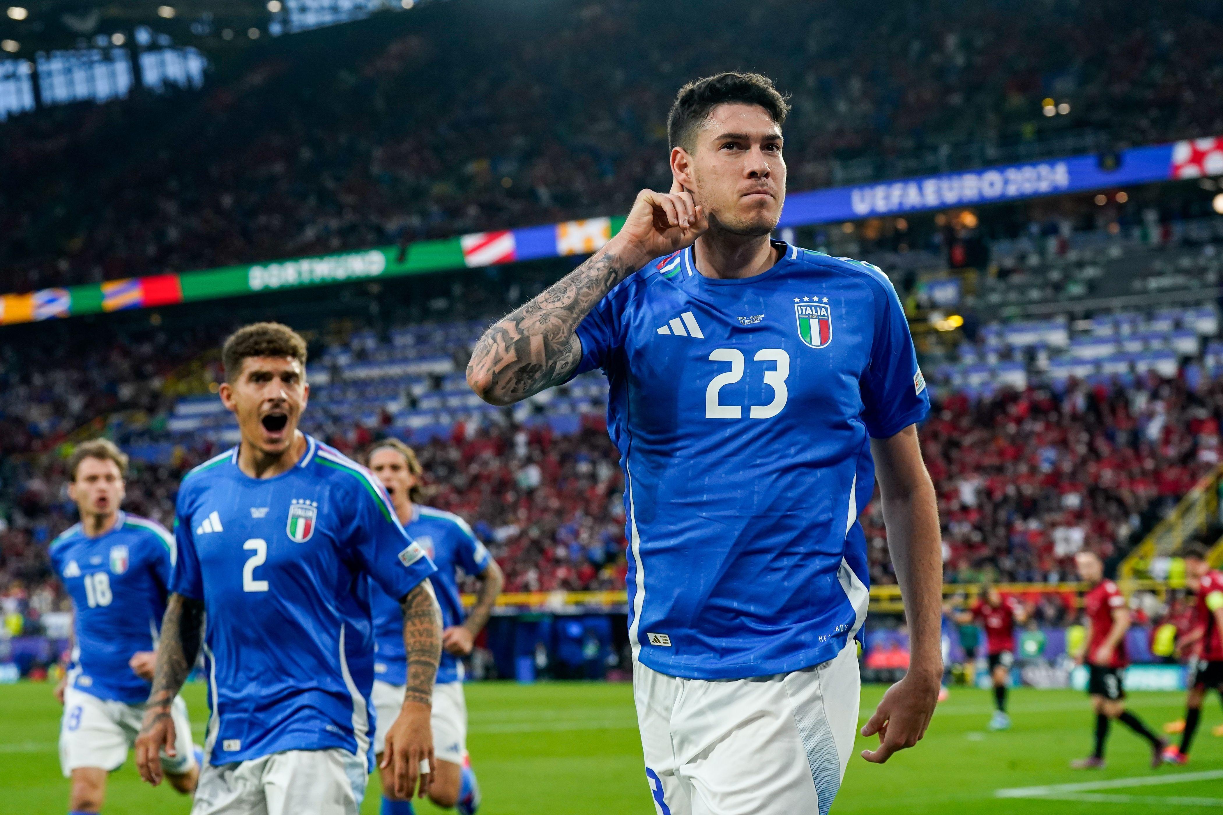 欧洲杯资格赛比赛精彩纷呈，球员表现出色的简单介绍