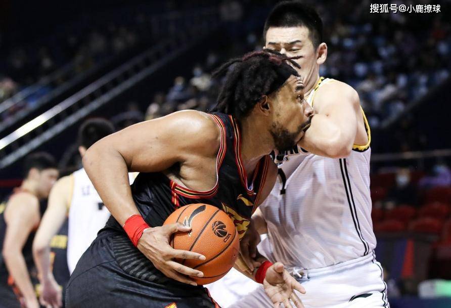 包含精彩对决！双方实力对比悬殊，胜负难料的词条