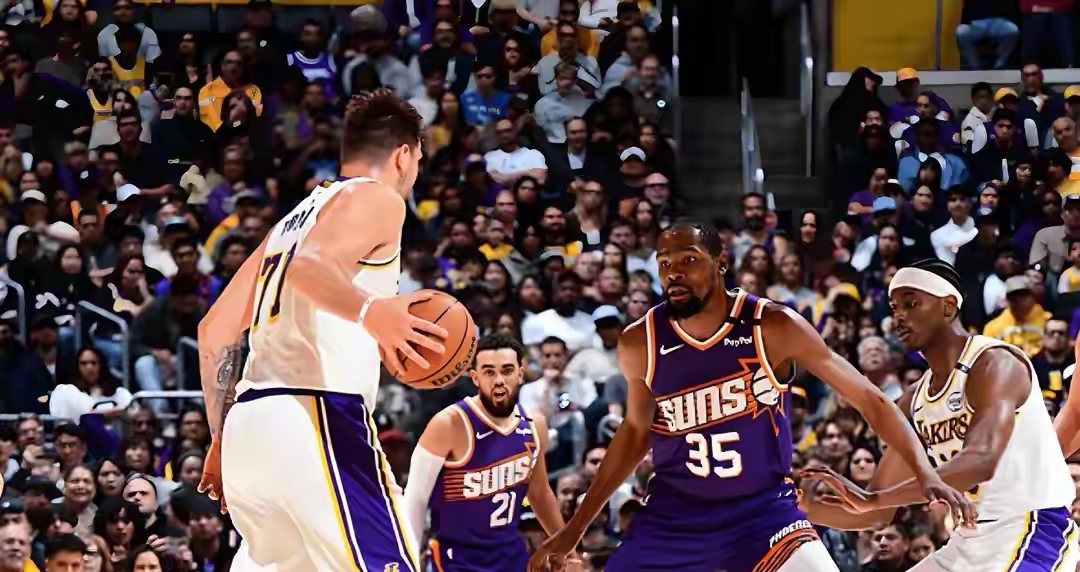 关于湖人队以分领先太阳队成功保持主场优势的信息