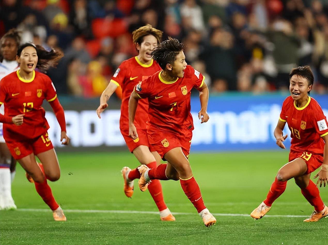 中国队再度夺得世界女足赛事冠军，实力无敌的简单介绍