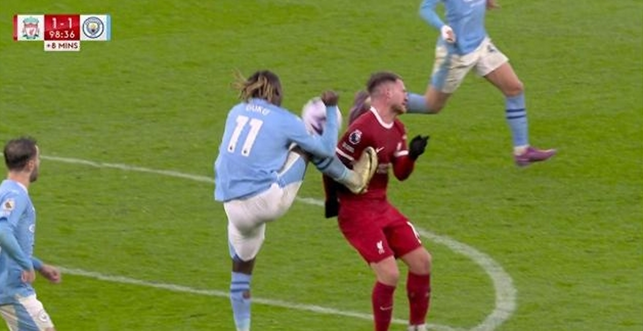 利物浦主场不敌托特纳姆热刺,遭遇主场失利 利物浦主场不敌托特纳姆热刺,遭遇主场失利