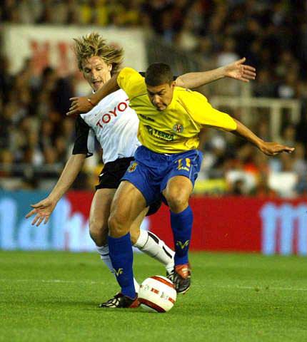 维拉利尔客场击败对手，取得三分